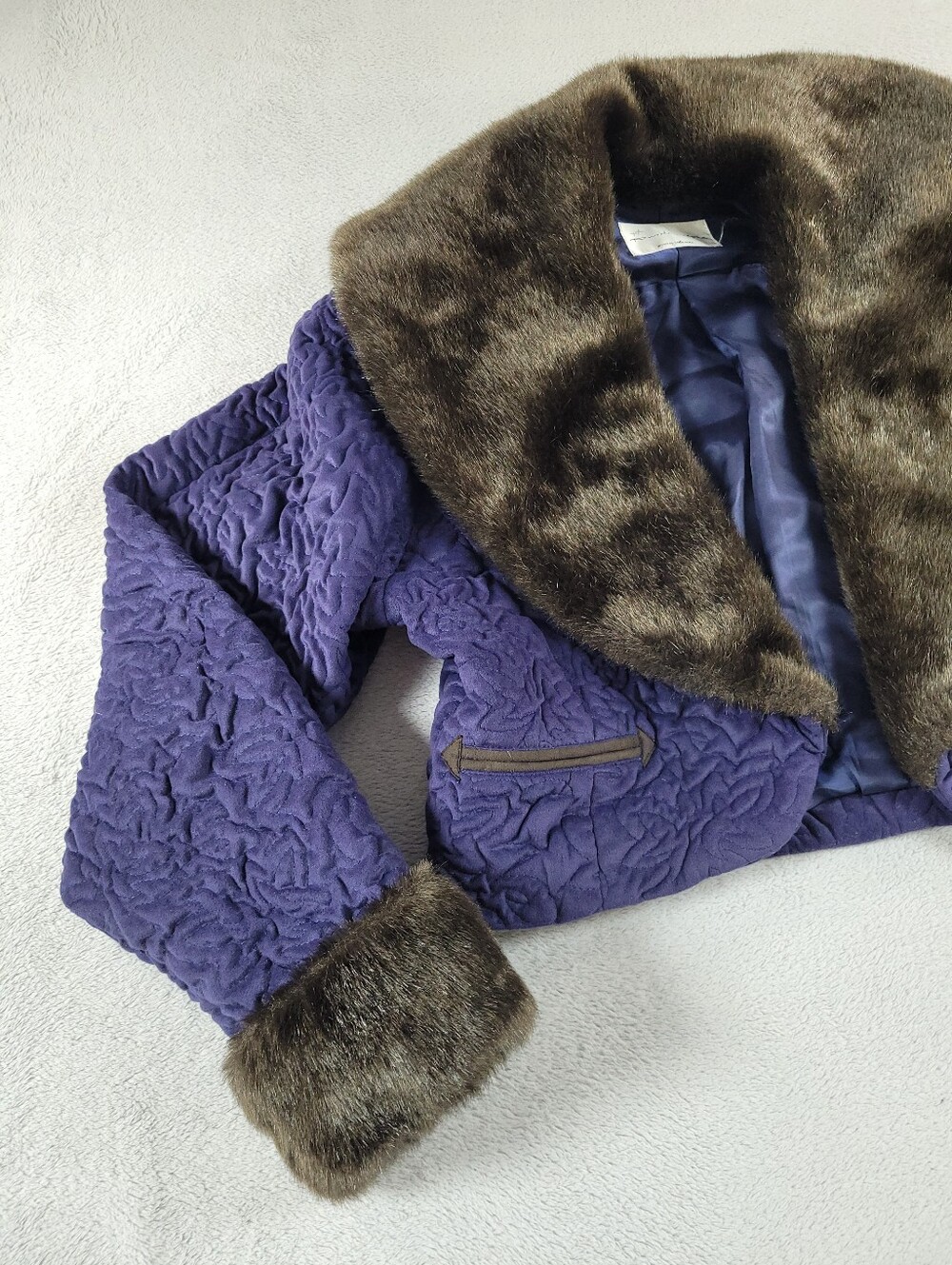 Puzzle Alpha Vintage Purple Textured Faux Fur Collar Cropped Jacket - Picture 5 of 10